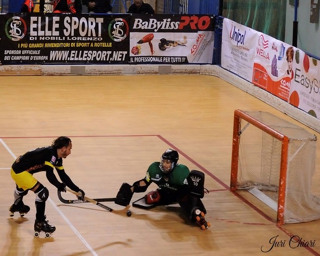 Hockey Sarzana battuto a Viareggio