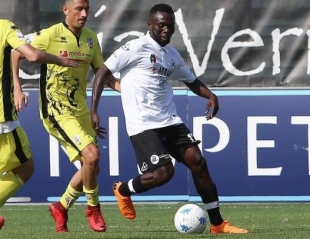 Mercato: Theophilus Awua in prestito al Bari