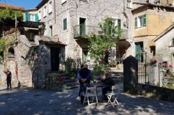 L&#039;impatto ambientale dei flussi turistici ed il ruolo degli host, incontro a Castè