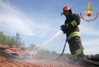 Varese, incendio in un&#039;abitazione: inagibile un appartamento