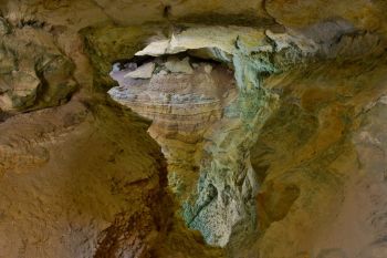 Speleologia e avventura: Daniele Sigismondi racconta “Tutti i colori del buio”