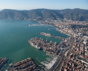 Le sirene delle navi suoneranno per i morti sul lavoro a Messina