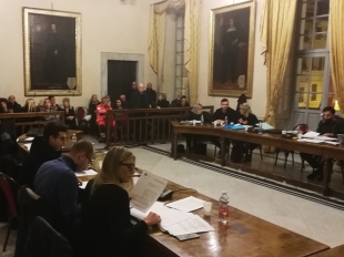 Le opposizioni abbandonano l&#039;aula al momento della ratifica delle delibere di Giunta