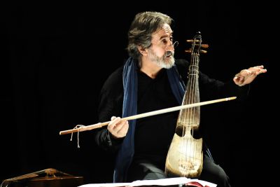 &quot;Concerti a Teatro&quot; prosegue con Jordi Savall in trio “Oriente – Occidente. Dialogo delle Anime”