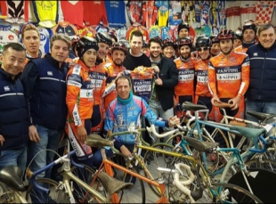 Ad Ameglia la festa del ciclismo con la NIPPO Vini Fantini e capitan Cunego