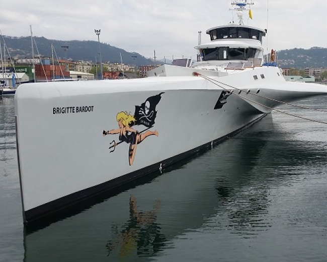 Al Molo Italia il &quot;Brigitte Bardot&quot;, trimarano di Sea Shepherd