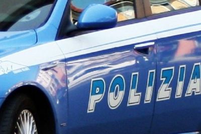 I controlli antidroga della Polizia con l&#039;aiuto del fiuto di &quot;Leone&quot;