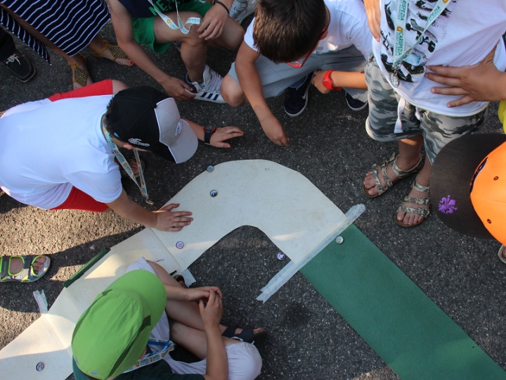 L&#039;ultima tappa del Giro d&#039;Italia a tappini chiude il progetto UNICEF nelle scuole spezzine