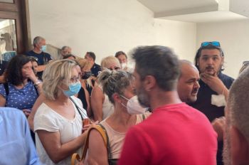Protesta degli OSS durante lo scorso Consiglio Comunale della Spezia