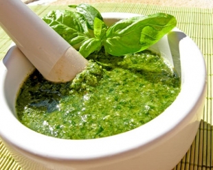 Pirateria alimentare: la campagna di Coldiretti Liguria a difesa del vero pesto