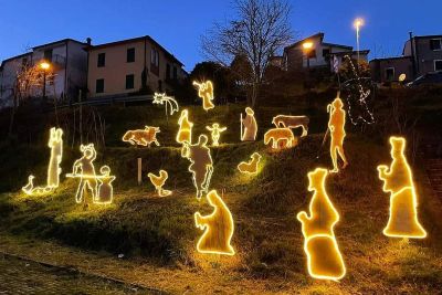 Si accende il Presepe luminoso della Val di Vara