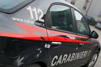 Aggredisce e ferisce una carabiniera: arrestato