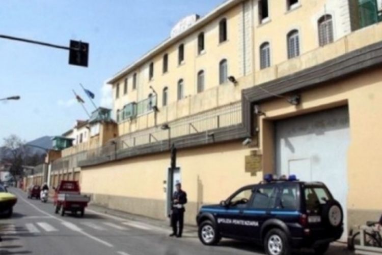 Aggressione a due agenti nel carcere della Spezia