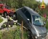 Incidente in via di Murlo: auto in bilico sul ciglio della strada