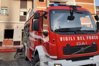 Ceparana, prende fuoco un appartamento: quattro persone soccorse per intossicazione