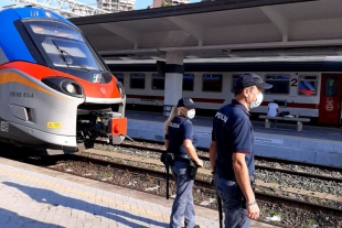 19enne aggredita in stazione, insultati anche gli agenti della Polfer