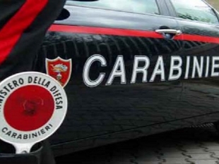Rapina, lesioni e danneggiamento: i Carabinieri arrestano due persone