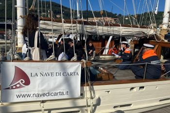 I ragazzi del progetto “Educando per mare” hanno incontrato la Guardia Costiera