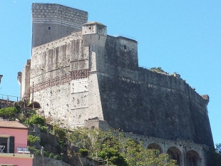 A Lerici vela, snorkeling e laboratori culturali intratterranno i più piccoli nei mesi caldi