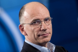 Enrico Letta inaugura la nuova sede del Pd di Sarzana