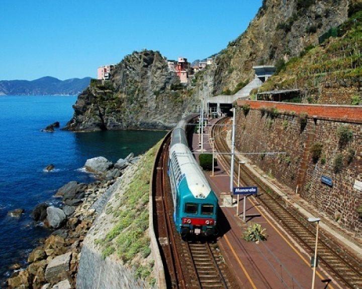 &quot;Basta disagi per i pendolari sulla tratta Genova-Spezia&quot;
