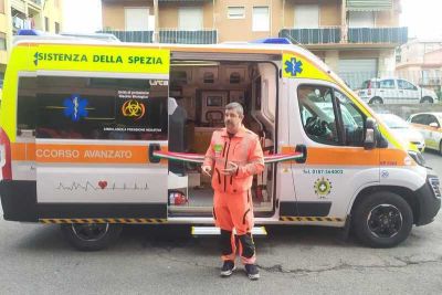 Una nuova ambulanza per la Pubblica assistenza della Spezia nel ricordo di Stefano Centofanti