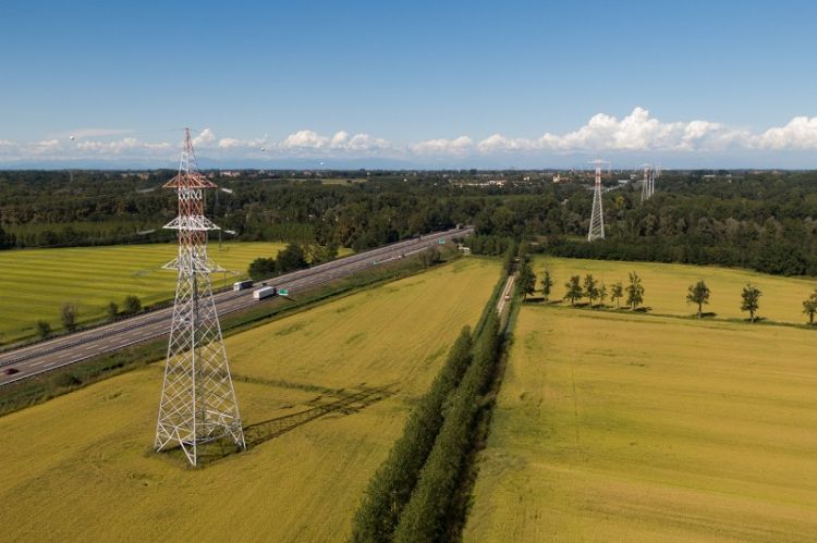 Terna avvia la consultazione pubblica sul nuovo elettrodotto che passa anche dalla provincia spezzina