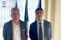 Il sindaco Peracchini in visita all&#039;ufficio ADM della Spezia