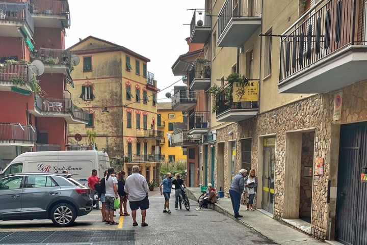 Monterosso, il Comune scrive per sollecitare la riapertura delle Poste