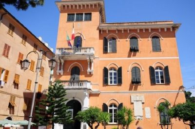 Concessione del suolo pubblico a Monterosso, l&#039;amministrazione: &quot;Modifiche dopo quasi un anno di richieste inascoltate&quot;