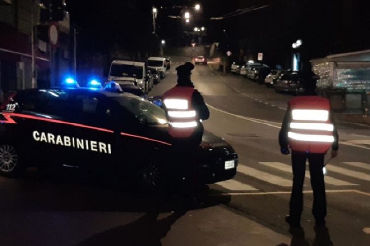 Prima la lite con un giovane, poi l'aggressione ai Carabinieri: arrestato 32enne
