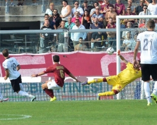 Sciaudone e Vignali dall&#039;inizio, tutto pronto per la super sfida: Spezia-Livorno 3-0 (live)