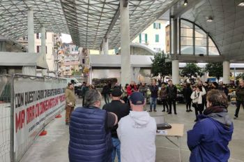 Piazza del Mercato: l’Associazione degli Ambulanti punta ad un mercato europeo come la &quot;Bouqueria&quot;