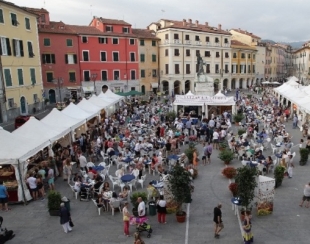 Piatti tipici e degustazioni, al via Sarzana a Tavola