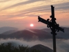 L&#039;alba osservata dalla vetta del Gottero con Mangia Trekking