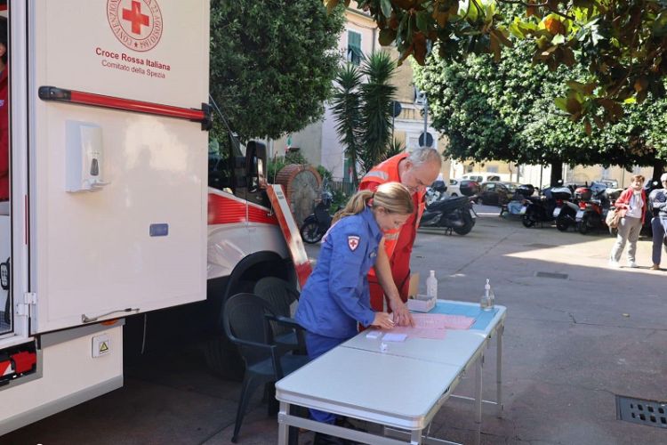 A Varese Ligure, arriva l&#039;ambulatorio mobile della Croce Rossa