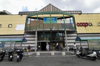 Impedito accesso al supermercato ad una ragazza, la precisazione di Coop Liguria