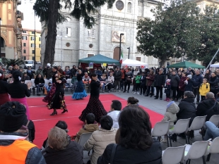 Solidarietà e socialità: riuscitissima manifestazione in piazza Brin