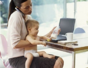 Donne,  Furlan (Cisl): Mamme lavoratrici ancora penalizzate. Una su tre lascia il lavoro dopo il primo figlio