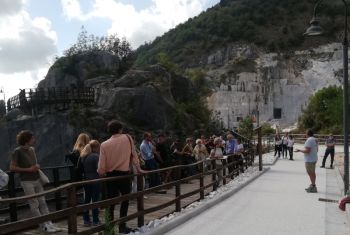 Un pomeriggio a Fossacava, area archeologica in provincia di Massa Carrara