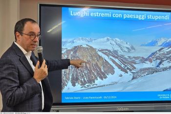 Dal Liceo Parenticelli all&#039;Antartide e ritorno: lectio magistralis del Professor Fabrizio Storti