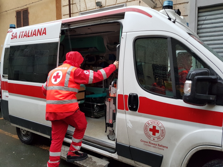 Serve materiale sanitario per le ambulanze, parte la raccolta fondi per la Croce Rossa