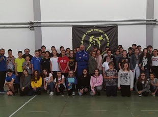 Pugilato e kick-boxing a scuola, con il progetto educativo della ASD Boxing-Class La Spezia