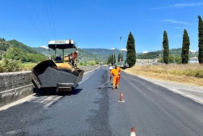 Sarzana, asfaltatura in via Groppolo, modifiche alla viabilità