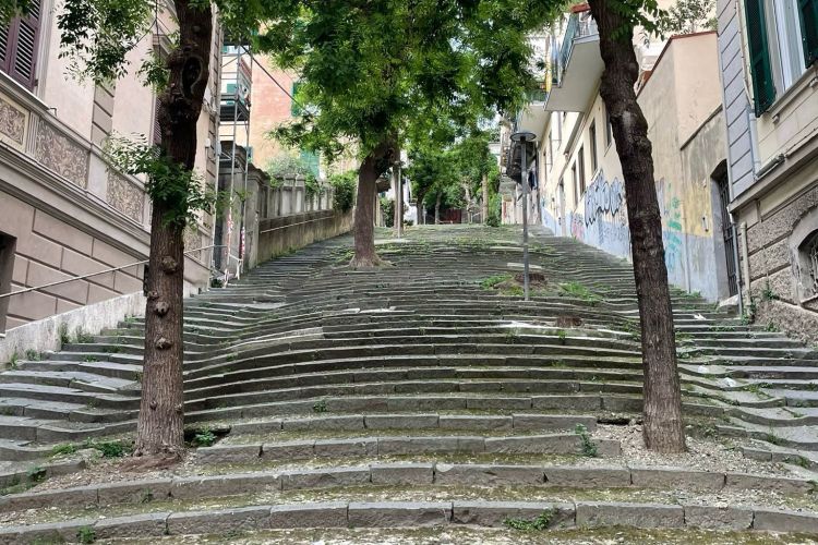 Le scalinate storiche della Spezia, un tesoro che unisce la città alta al mare