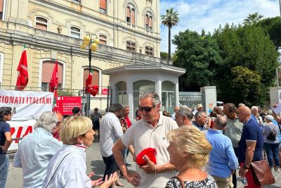 Cgil in presidio davanti all&#039;ospedale: &quot;Chiediamo interventi urgenti&quot;