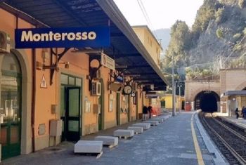 Anticipati i lavori nella stazione di Monterosso per evitare la concomitanza con il raduno dei bersaglieri