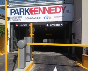 Anche nei parcheggi del Kennedy e della Stazione tre ore gratis per fare acquisti