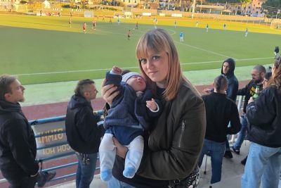 A neanche un mese di vita, il piccolo Gianmarco è il più giovane tifoso del Ceparana Calcio