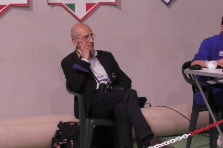 Il presidente lunense Massimo Magnavacca durante il match